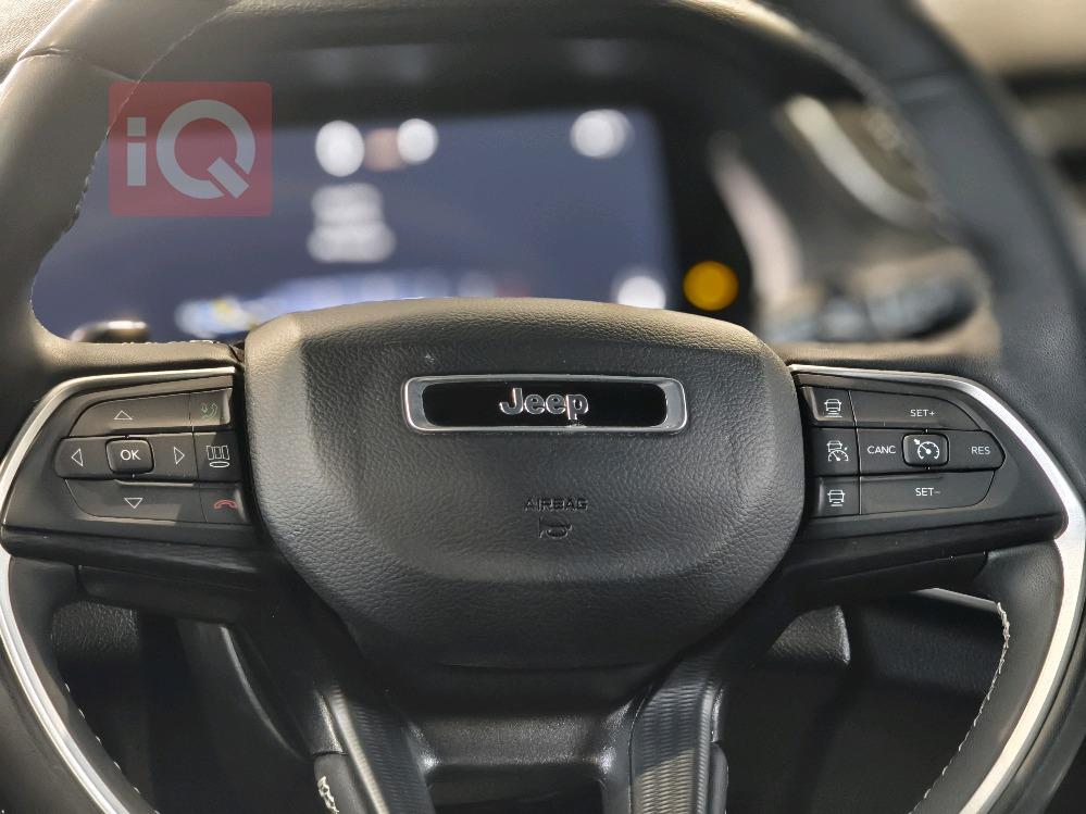 جيب جراند شيروكي